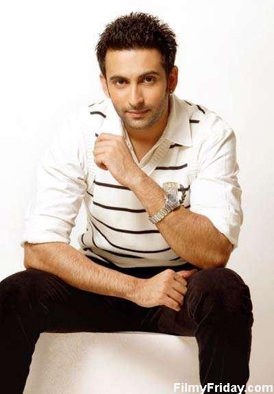 Nice Wallpapers Love on All About Love Wallpaper  Actor Nandish Sandhu Wallpapers